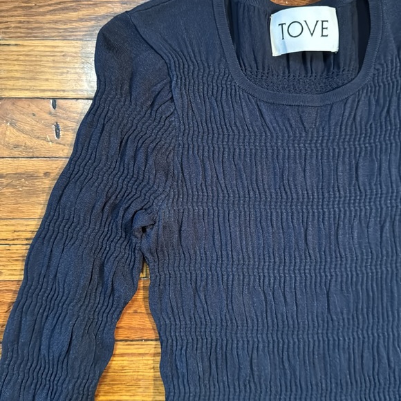 TOVE Women's Giselle Midi‎ Dress Navy Blue Rib Knit Crew Neck Ruching Shi… - Picture 4 of 16